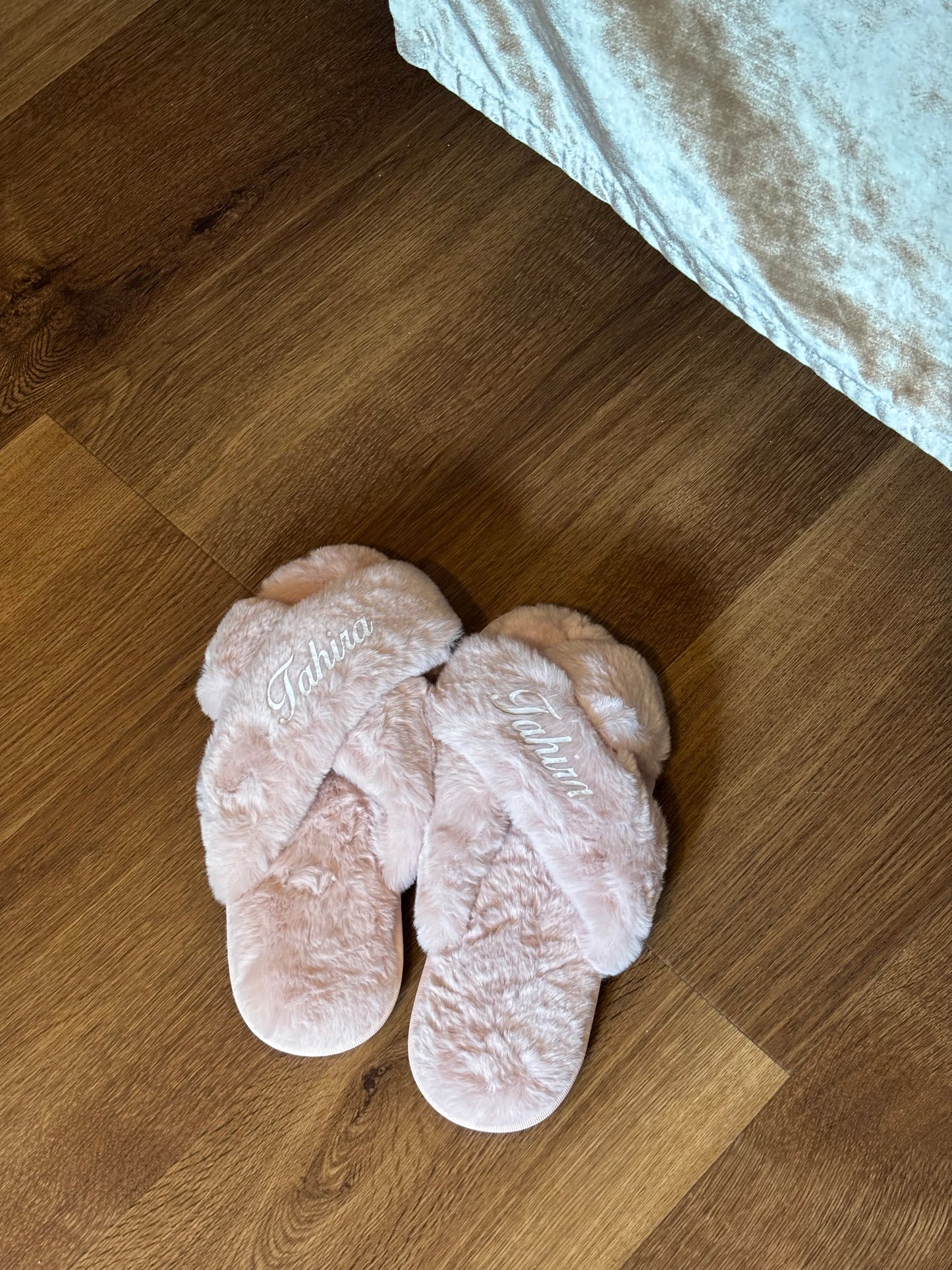 Gepersonaliseerde Pantoffels met Gekruiste Bandjes - Roos