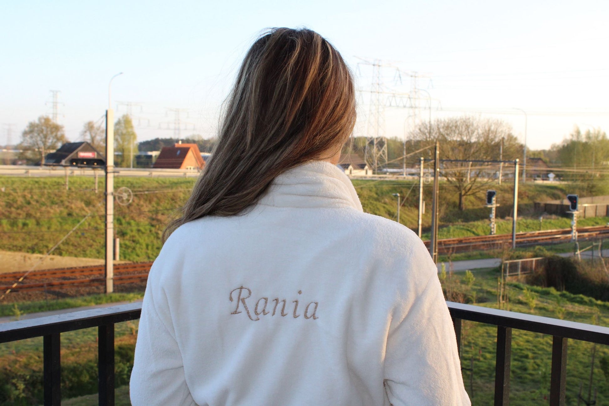 Geborduurde Badjas - HADIYAA