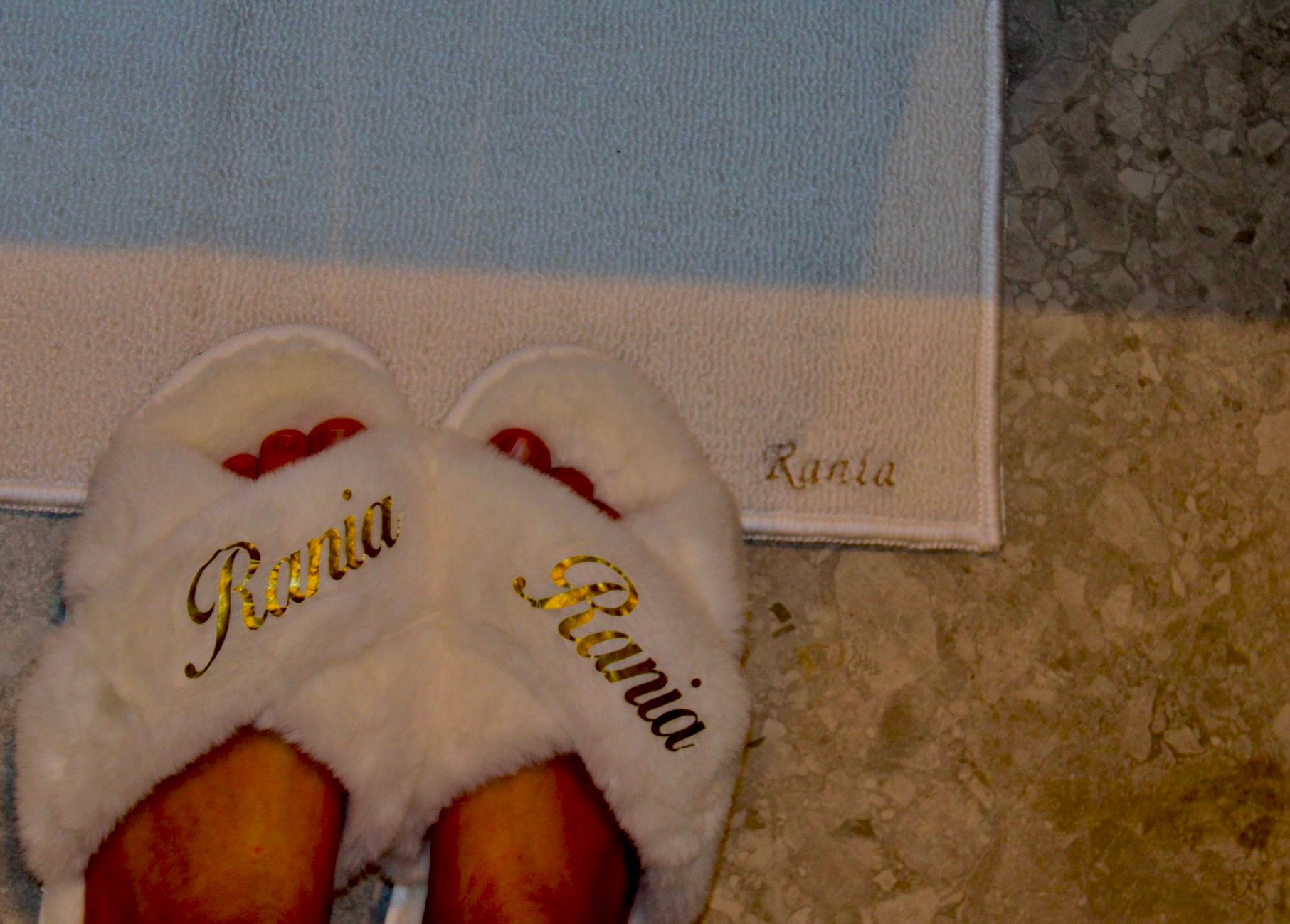 Geborduurde Badmat - HADIYAA