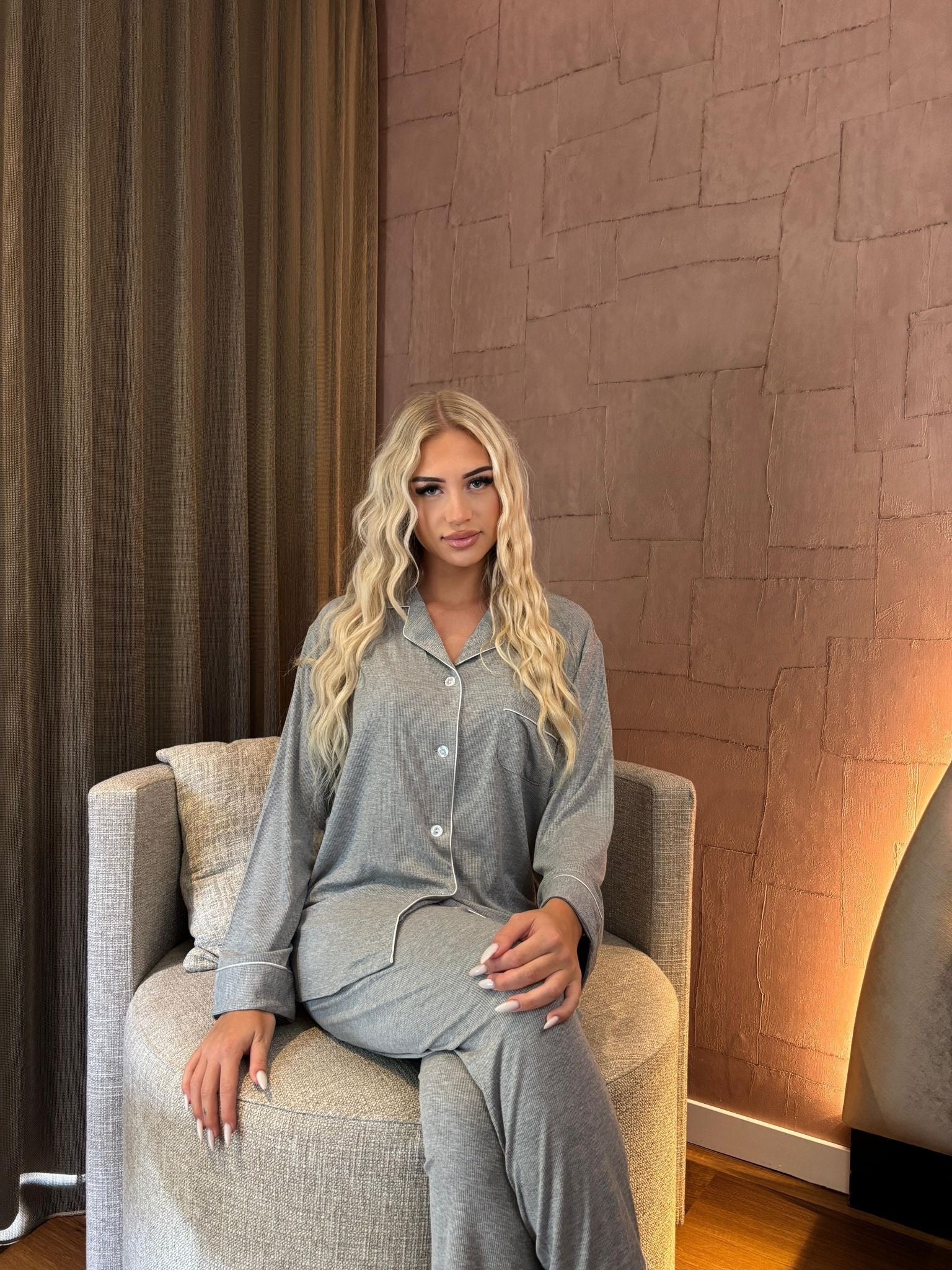 Gepersonaliseerde Luxe Zachte Modal Pyjama - Grijs - HADIYAA