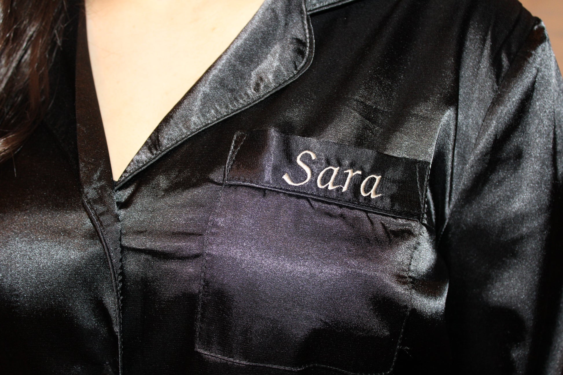 Satijnen Pyjama Met Veren - Zwart - HADIYAA