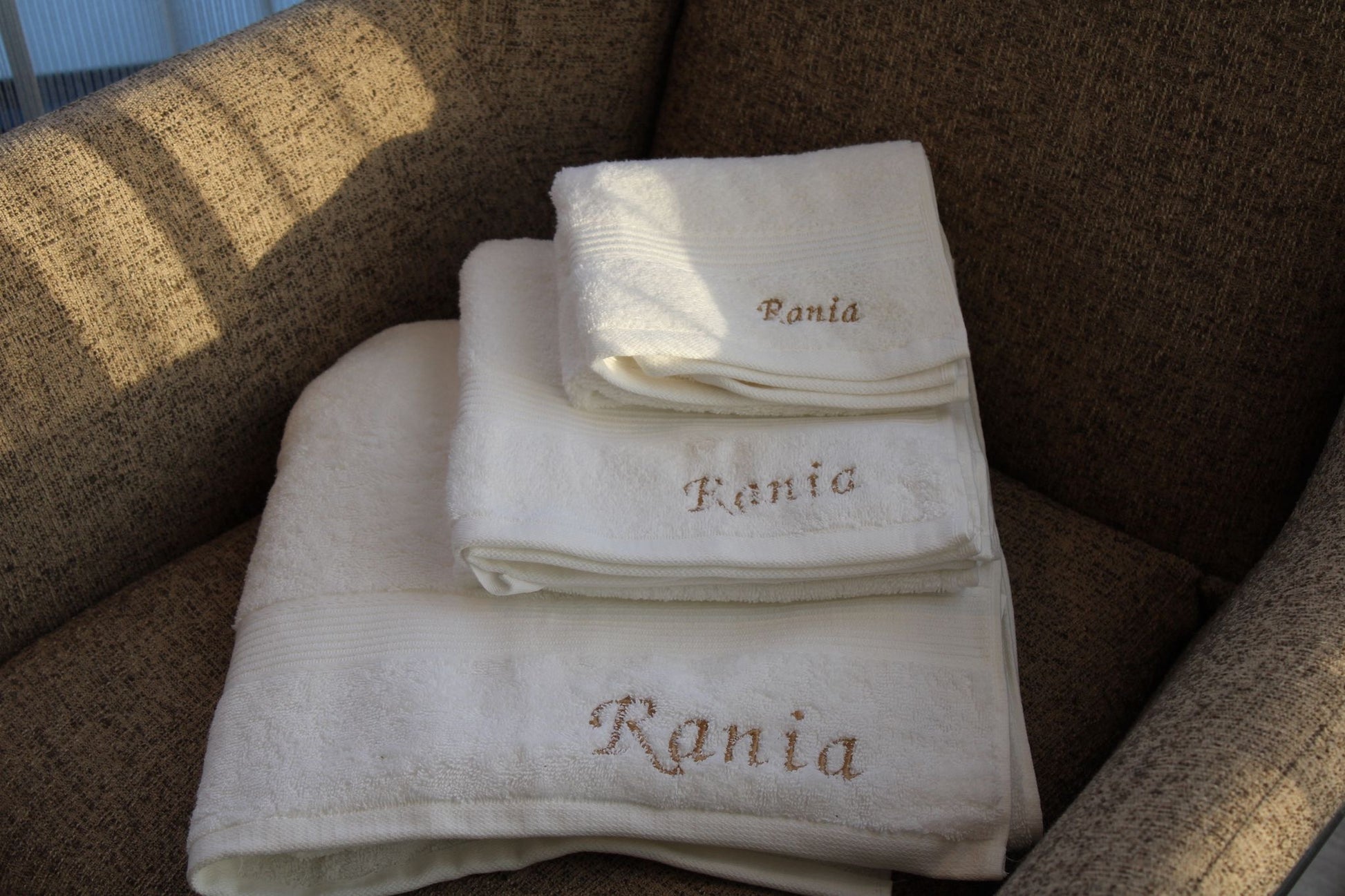 Geborduurde Handdoek - Wit - HADIYAA