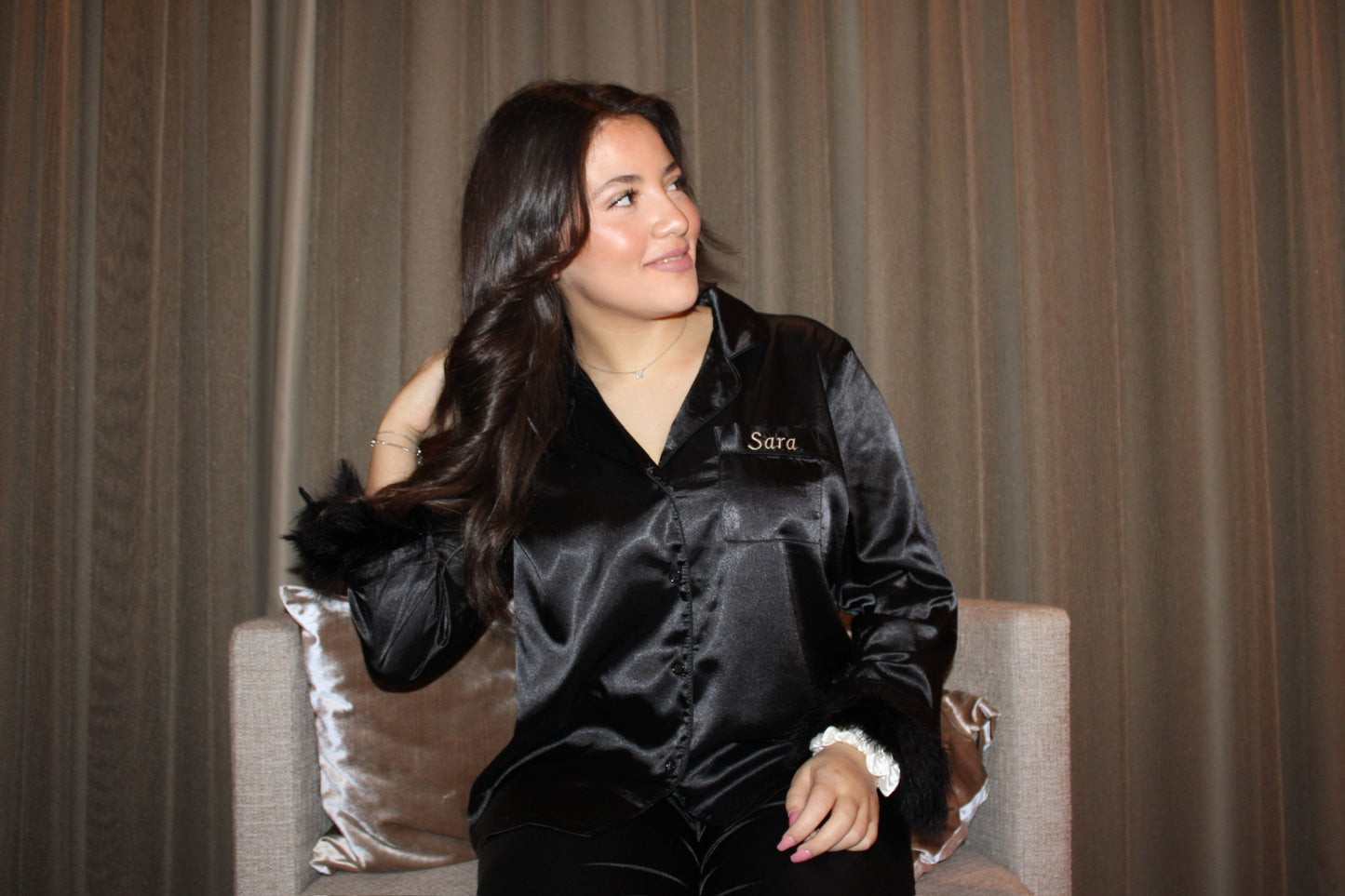 Satijnen Pyjama Met Veren - Zwart - HADIYAA