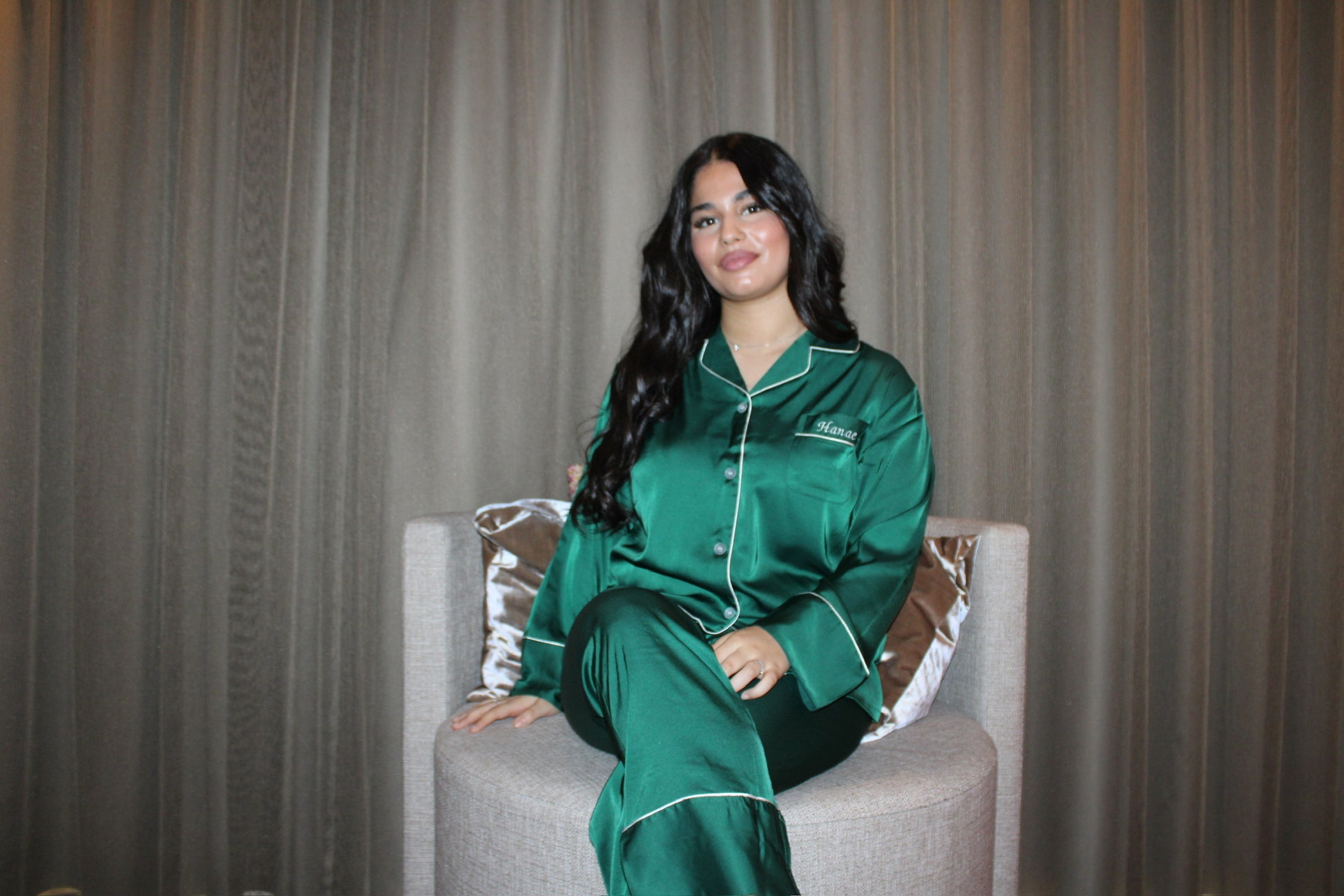 Gepersonaliseerde Satijnen Pyjama - Smaragdlux - HADIYAA