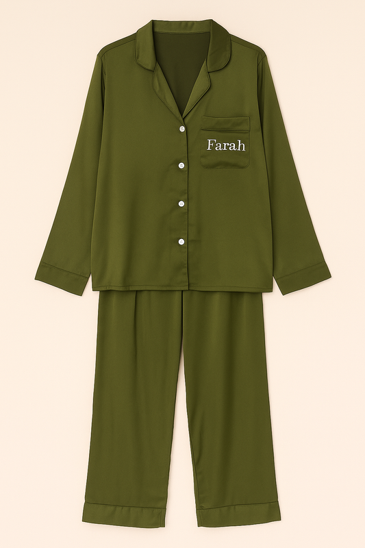 Gepersonaliseerde Satijnen Pyjama - Legergroen
