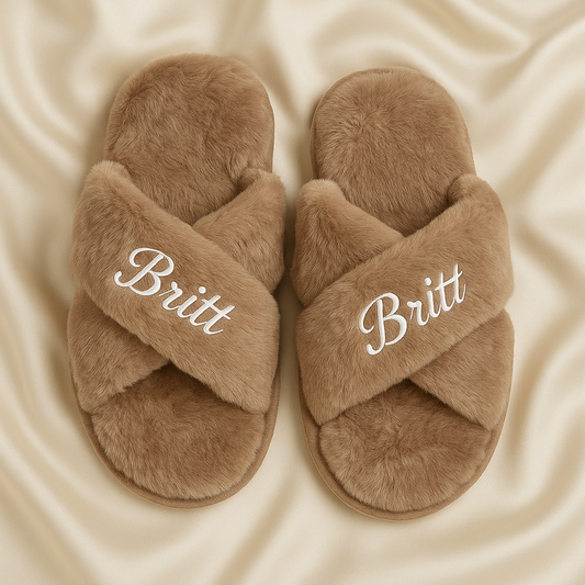 Gepersonaliseerde Fluffy Slippers – Taupe